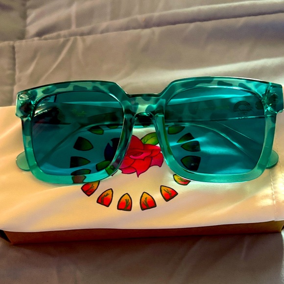 Other - Rainbow🌈🌈 OPTX Aqua Blue shades. Never worn with cloth case..brand new
